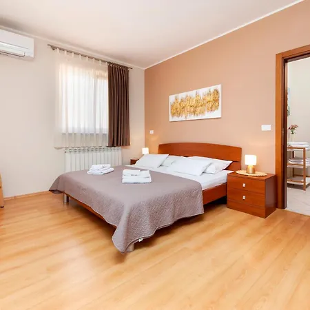 Apartman Martina *